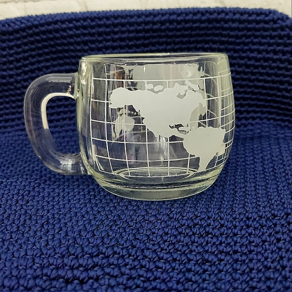 Vintage Nestlé Globe / World Map Cups - Picture 5 of 7